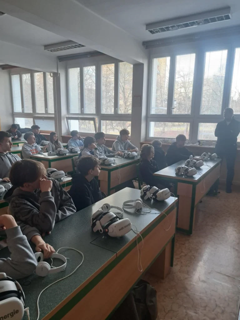 a59f22f2-8e05-4de9-953c-65110b6824d3