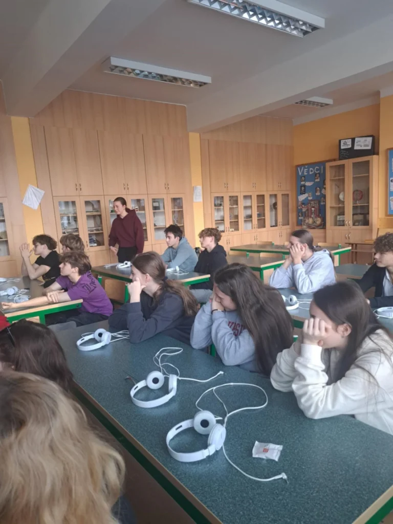 abe11cc6-eb84-4c5e-90be-187a6df67cc5