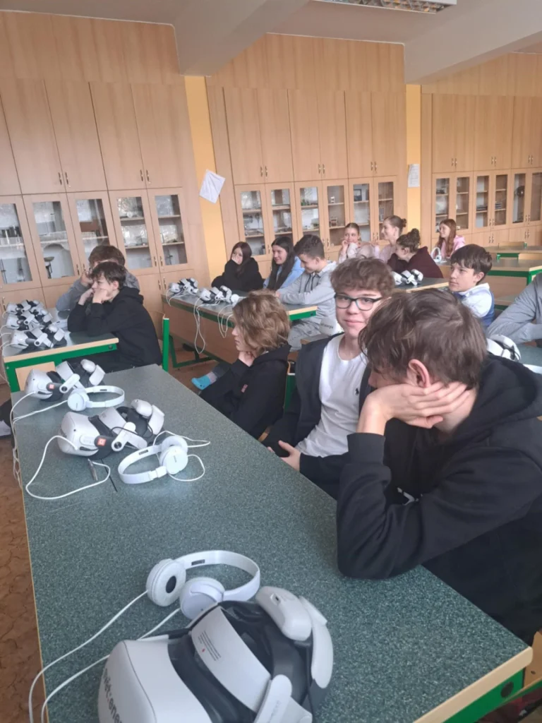 bc100f77-80d0-4b93-9684-224581dbe1d8