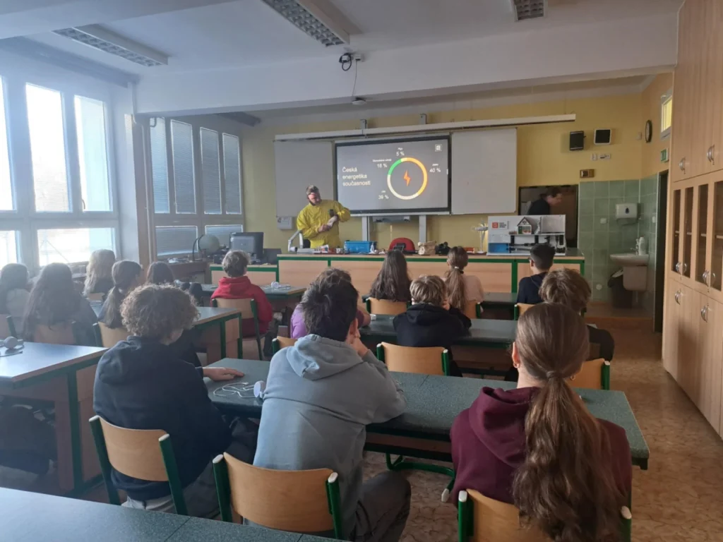 fdda4d8a-60c0-4deb-b599-5cd4357c1530